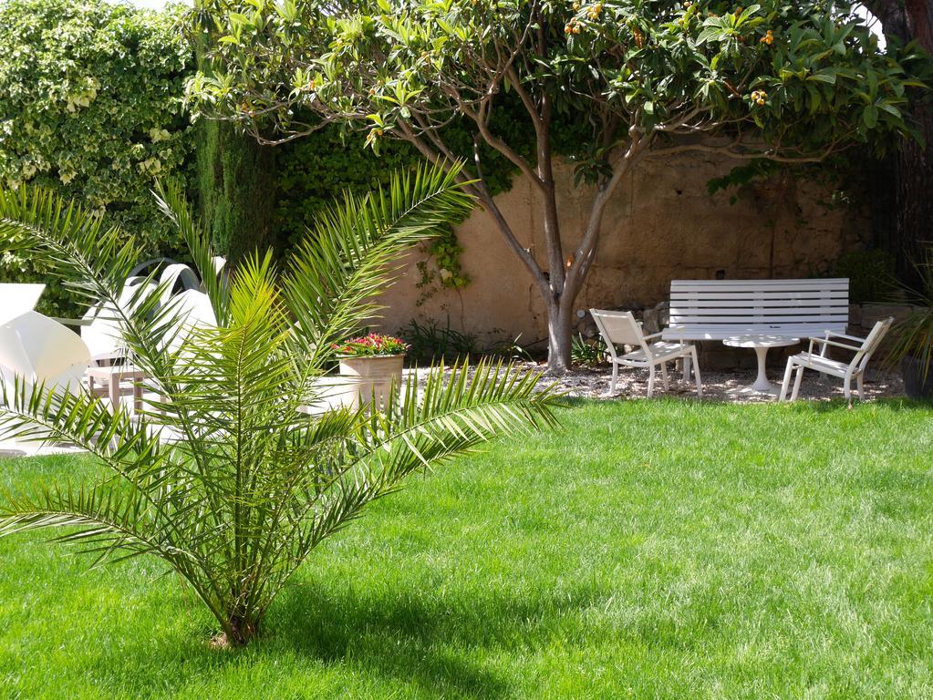 Le Relais D'Angelique Bed & Breakfast Lunel  Dış mekan fotoğraf