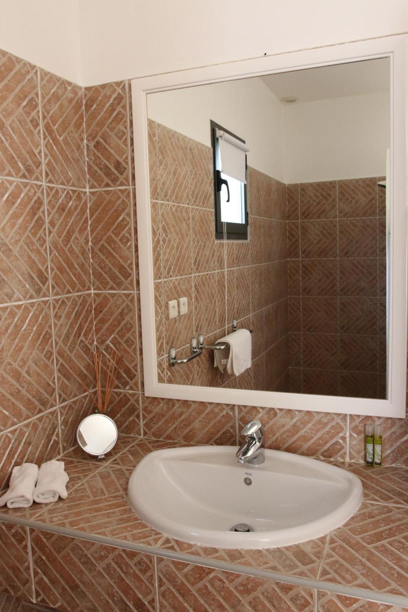 Le Relais D'Angelique Bed & Breakfast Lunel  Dış mekan fotoğraf
