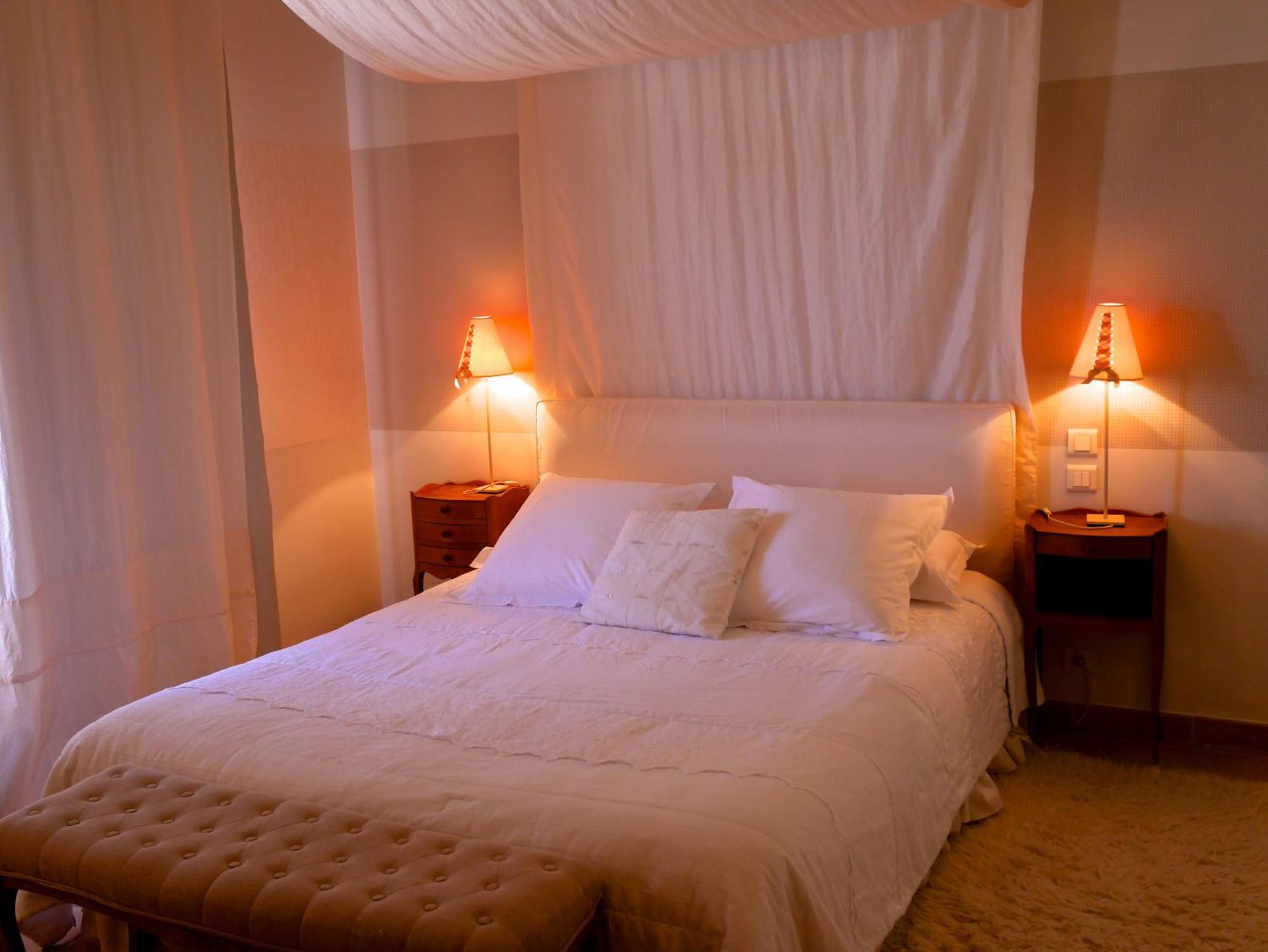 Le Relais D'Angelique Bed & Breakfast Lunel  Oda fotoğraf