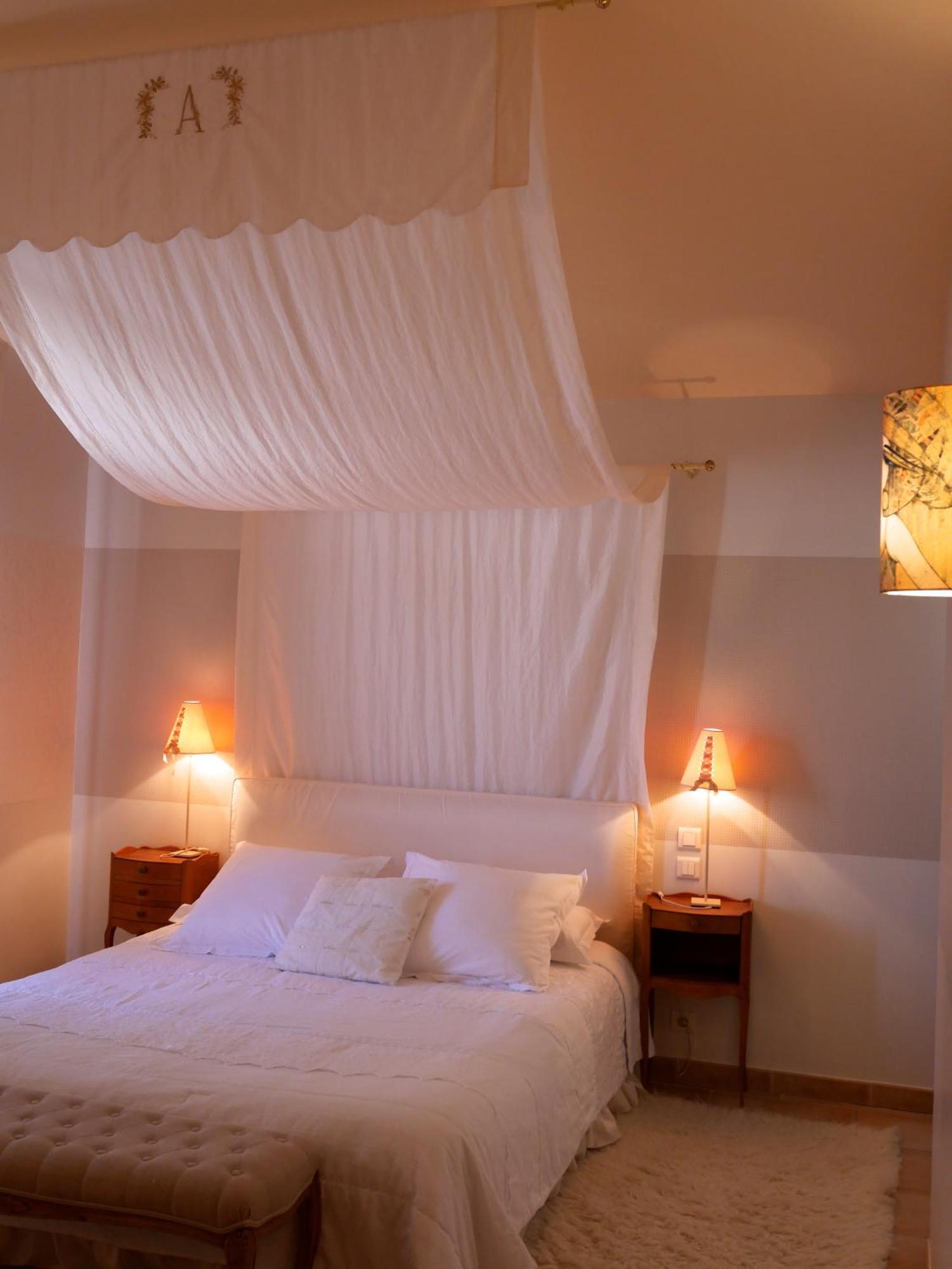 Le Relais D'Angelique Bed & Breakfast Lunel  Oda fotoğraf
